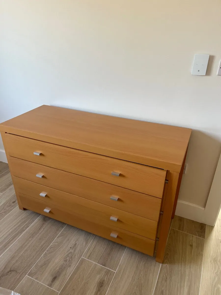 Bed, Lockers & Dresser - Image 4