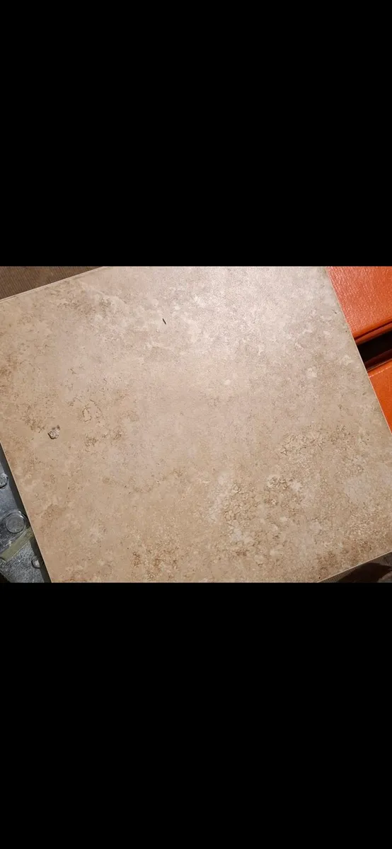 Tiles 330 x 330mm - see photos - Image 3
