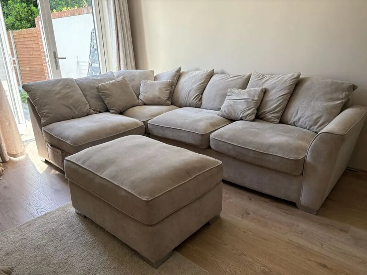 Fantasia Corner Sofa with Footstool - Image 2