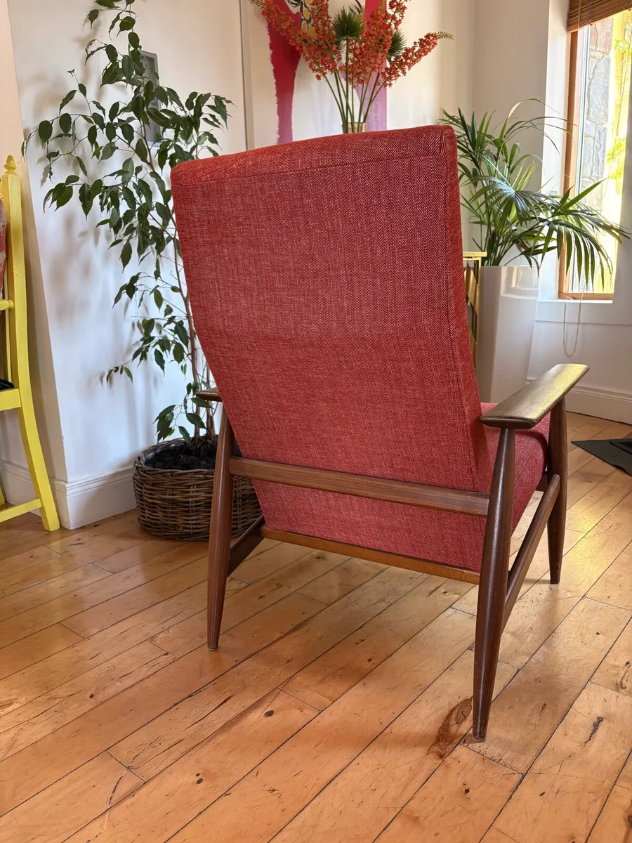 A set of 1960 Vintage arm chairs - Image 3