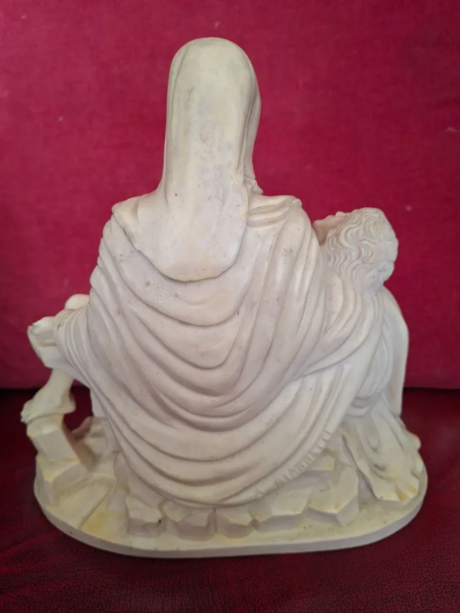 HOLY MARY MARBLE STATUE - Image 2