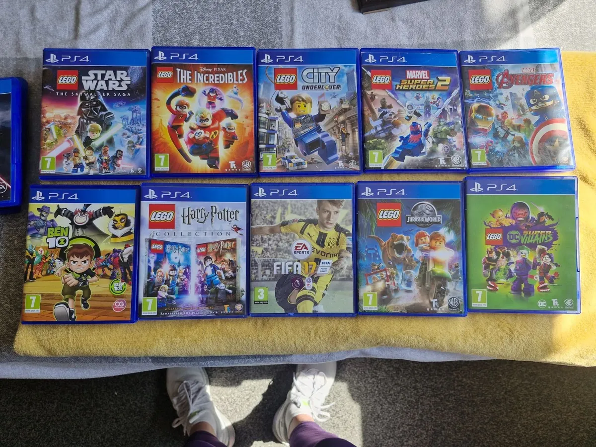 Playstation 4 with 32 Games - Image 2