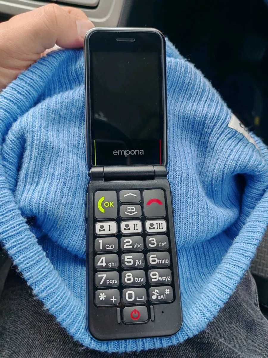 Emporia big button phone - Image 1