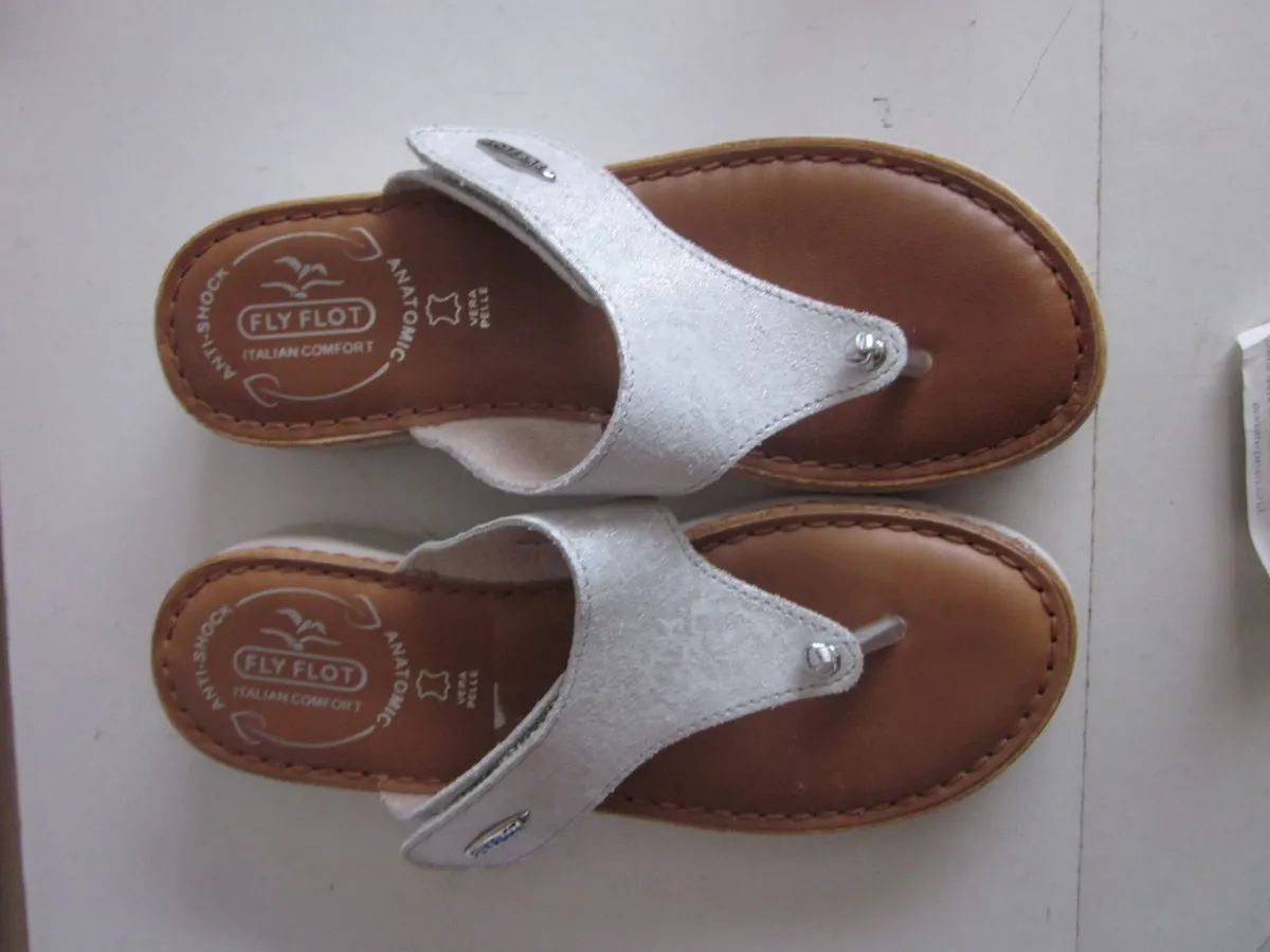 Fly Fot Leather Toe Post Sandals Grey S5 - Image 1
