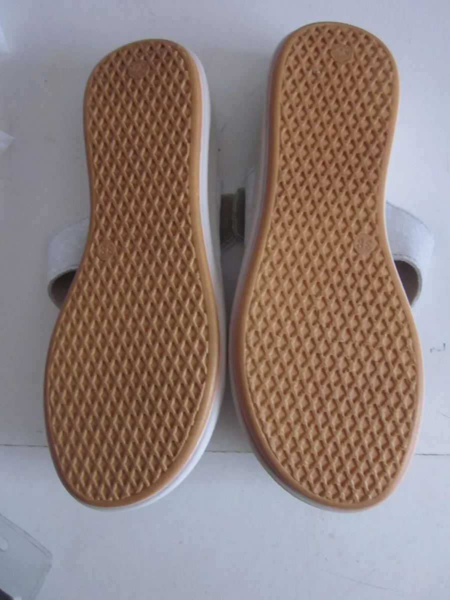 Fly Fot Leather Toe Post Sandals Grey S5 - Image 4