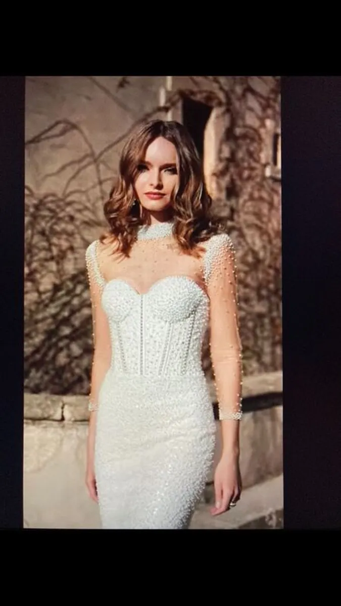 Wedding dress - Image 4