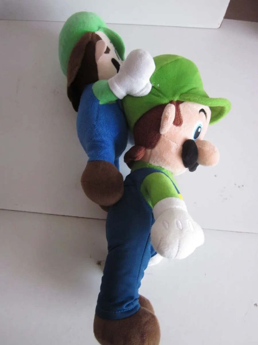 Set/two Super  Mario Luisi Plush Toy Figures - Image 2