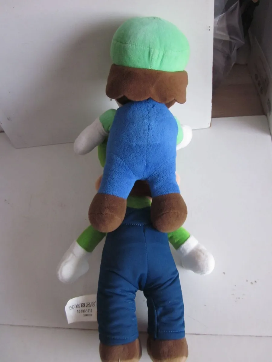 Set/two Super  Mario Luisi Plush Toy Figures - Image 3