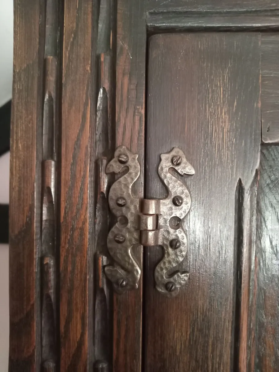 Wardrobe - Image 3