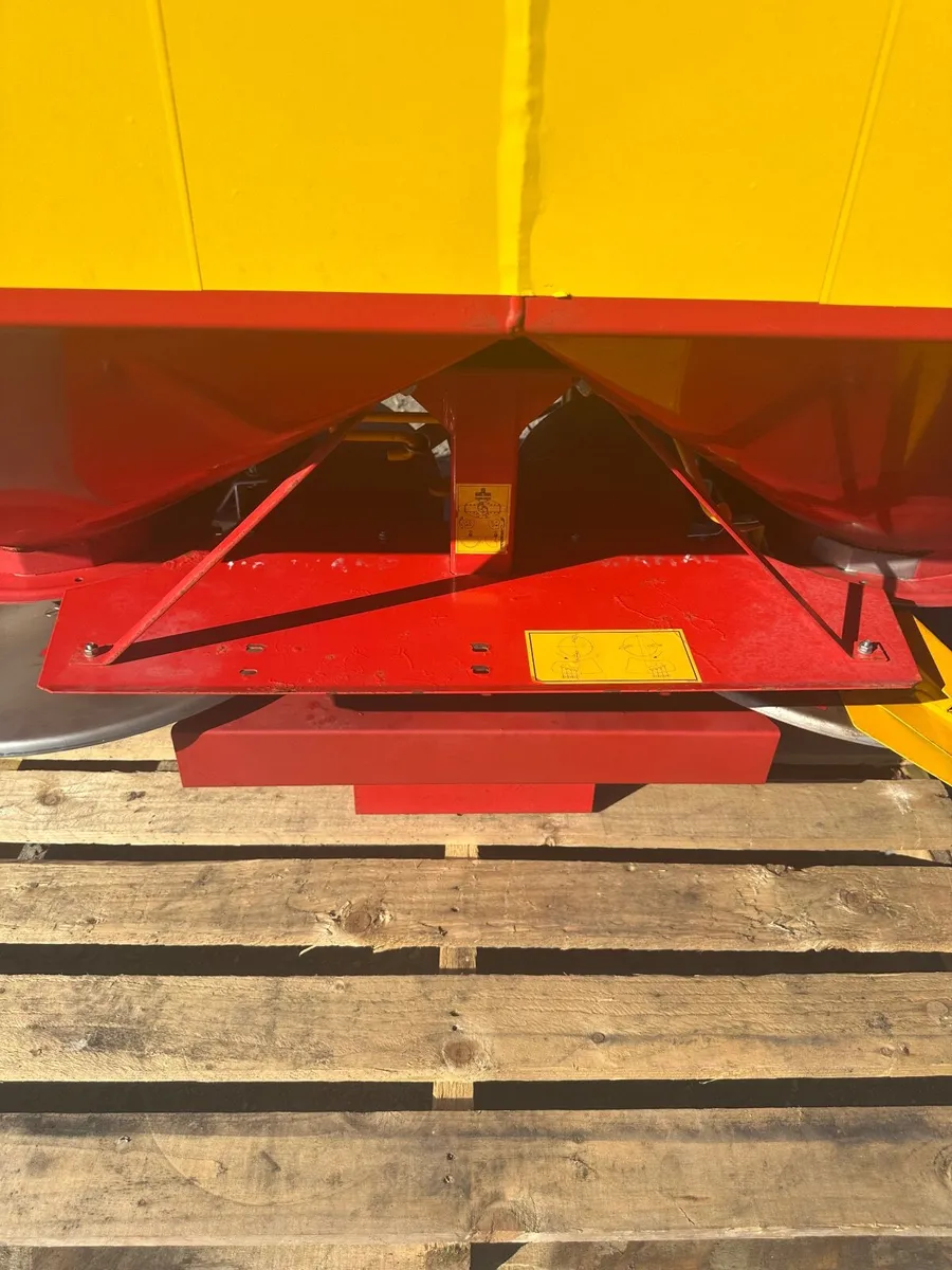 KRM Bogbelle Fertiliser Spreader - Image 2