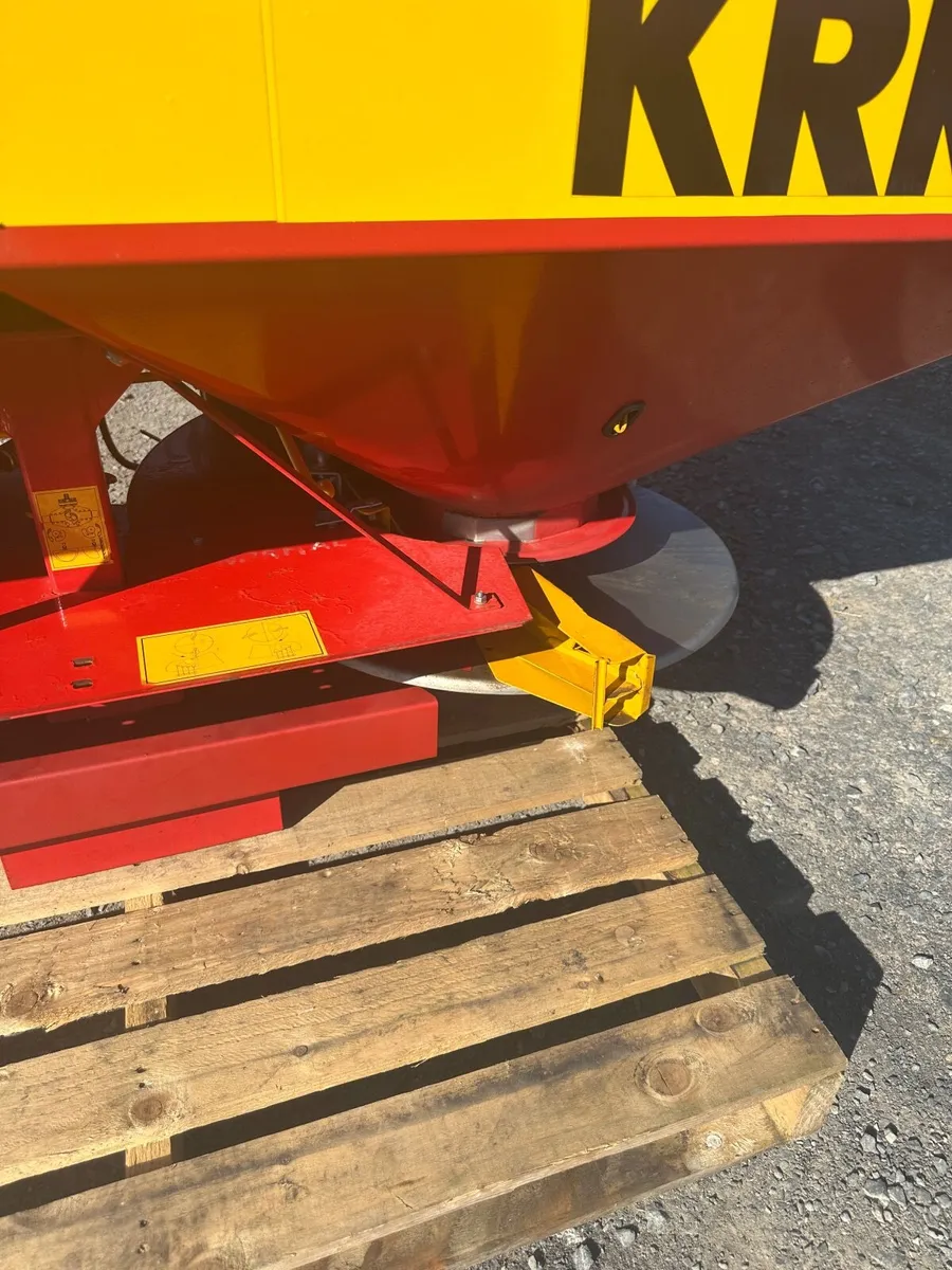 KRM Bogbelle Fertiliser Spreader - Image 4