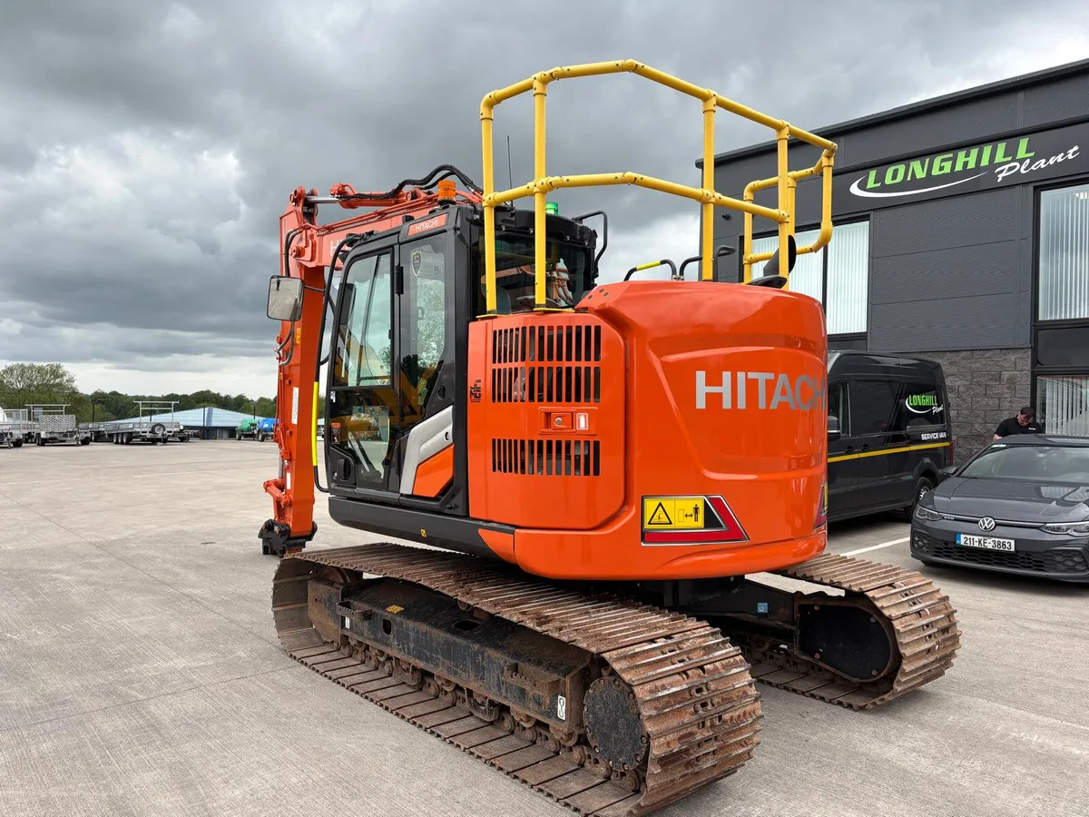2023 HITACHI ZX135 US-7 - Image 3