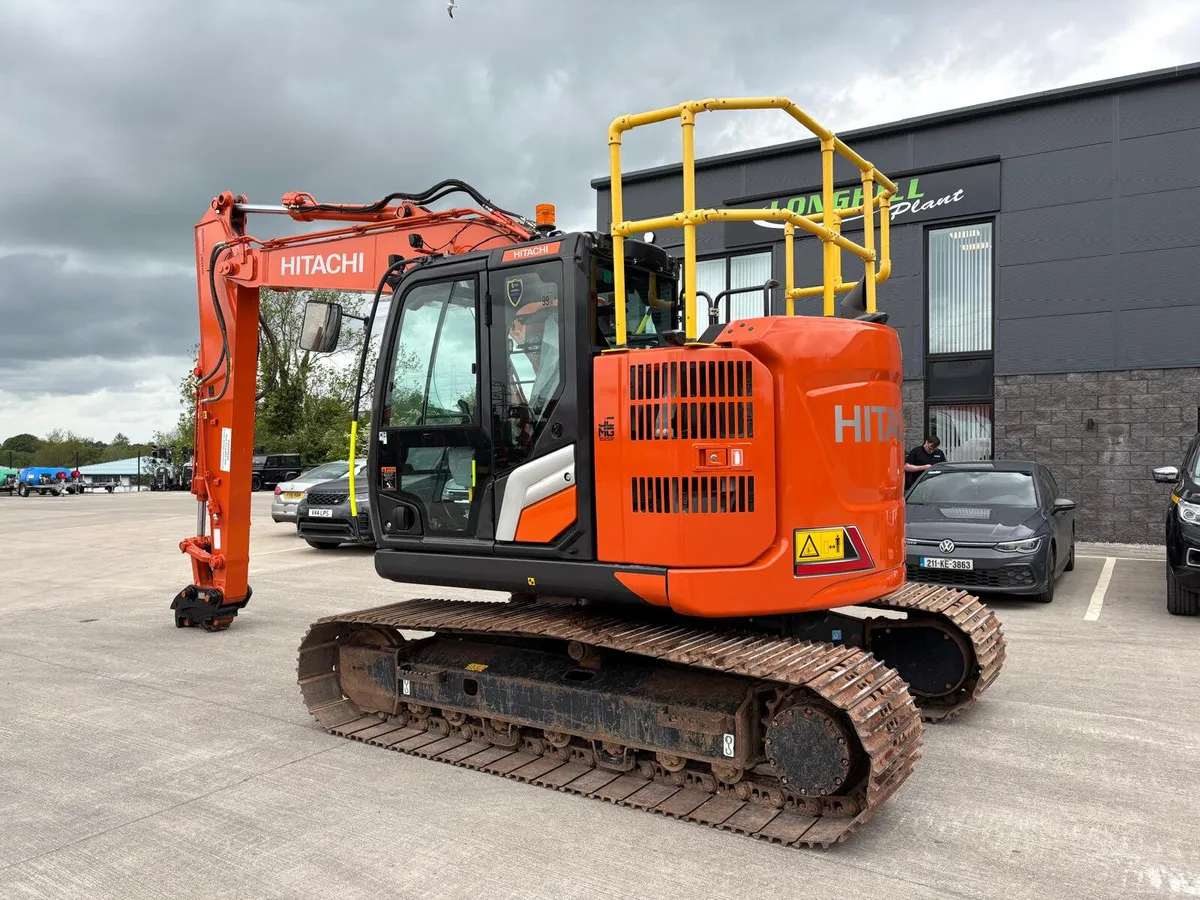 2023 HITACHI ZX135 US-7 - Image 2