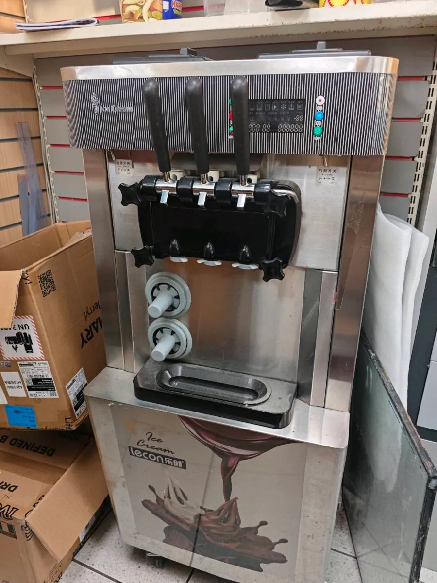 Ice cream machine - Image 2