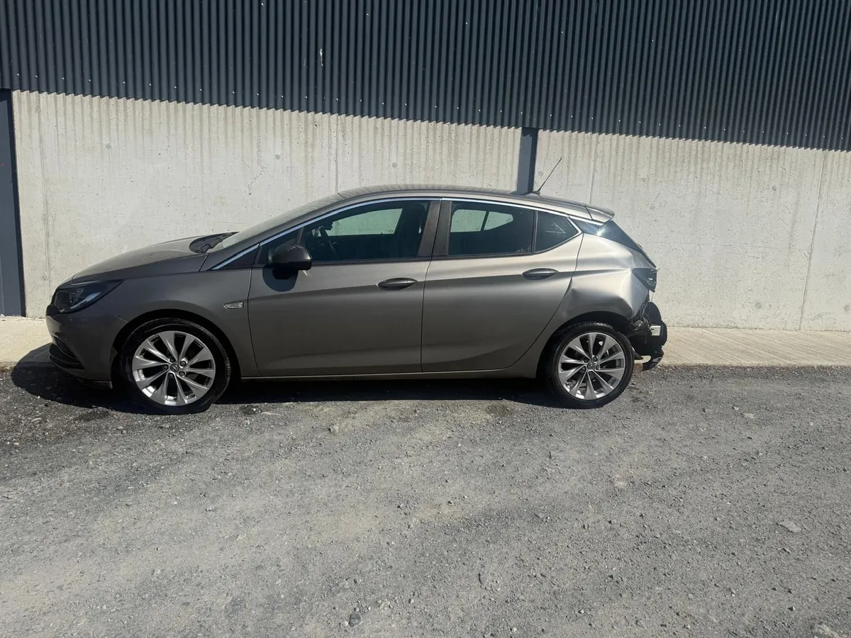 2017 Opel Astra 1.0 Petrol  Cat D - Image 2