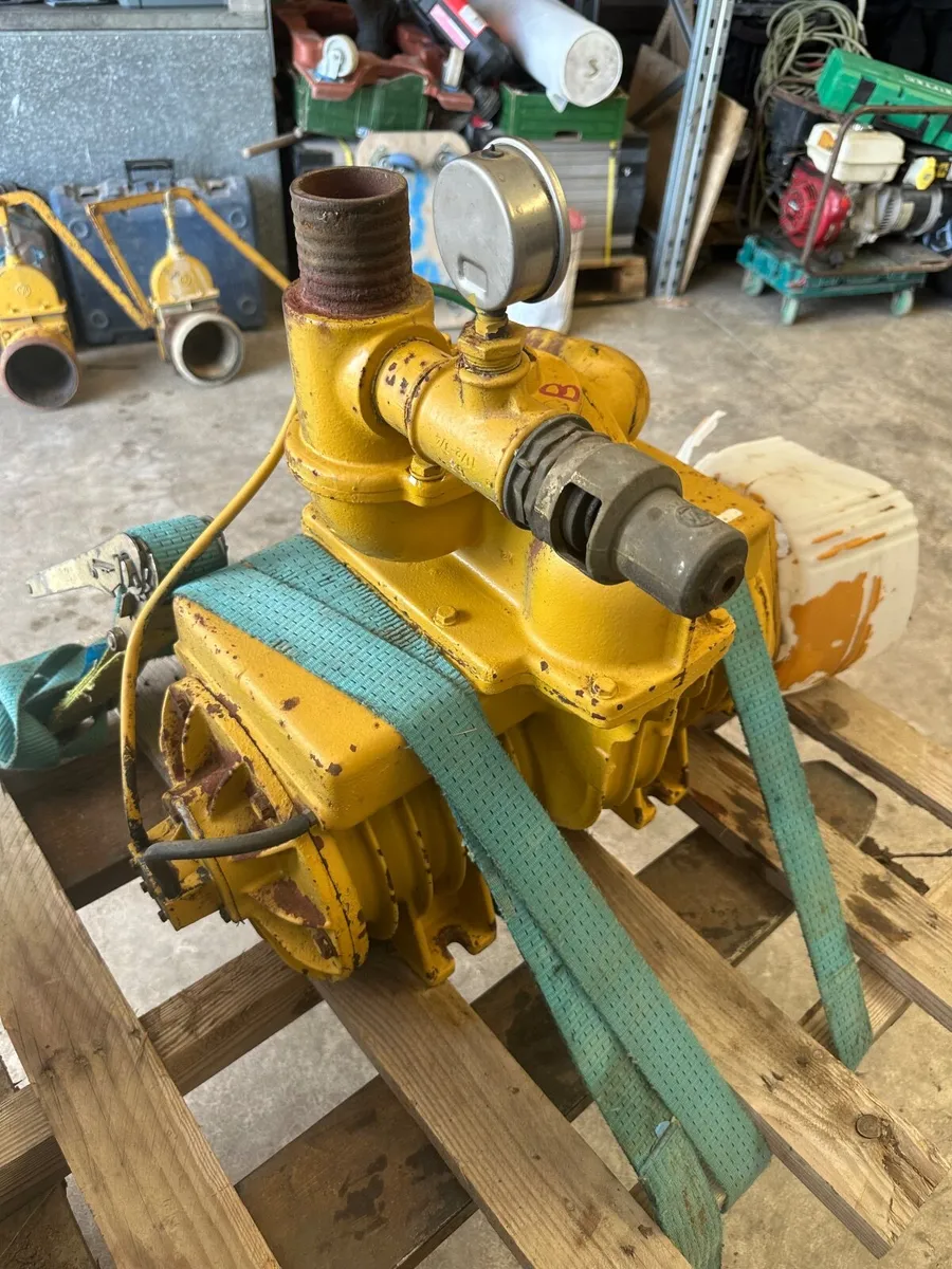 Slurry Tank Vacum Pump & Fill Points - Image 3