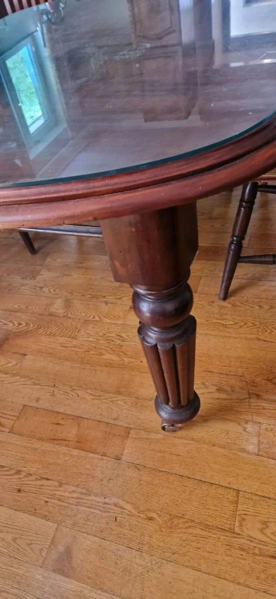 Antique table & chairs - Image 4