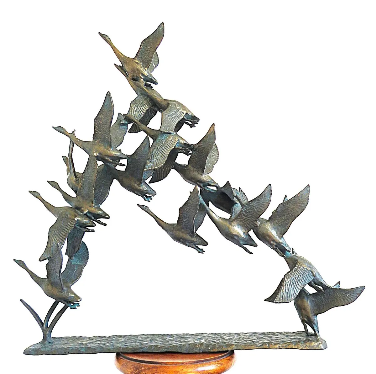 Flock of Ducks sculpture - Image 4