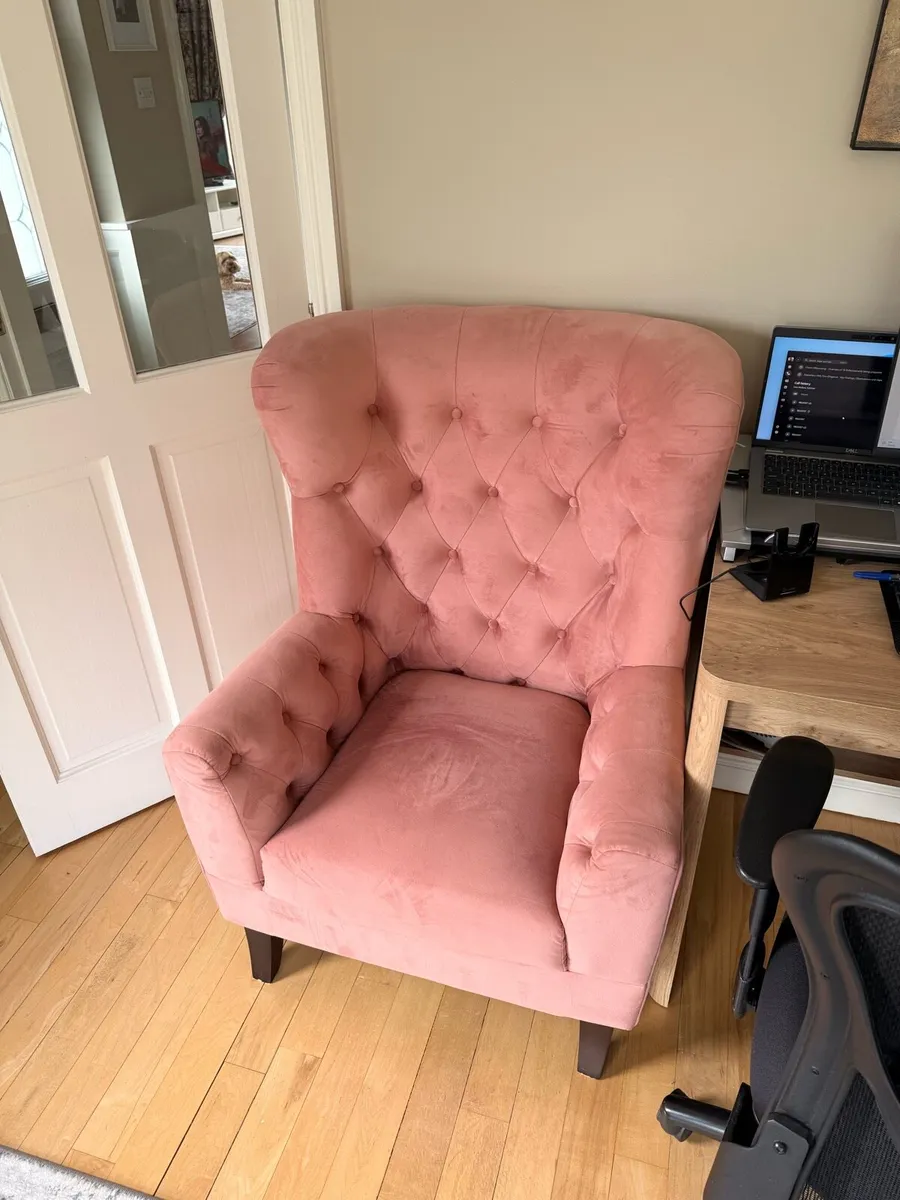 Pink Arm chair - Image 1
