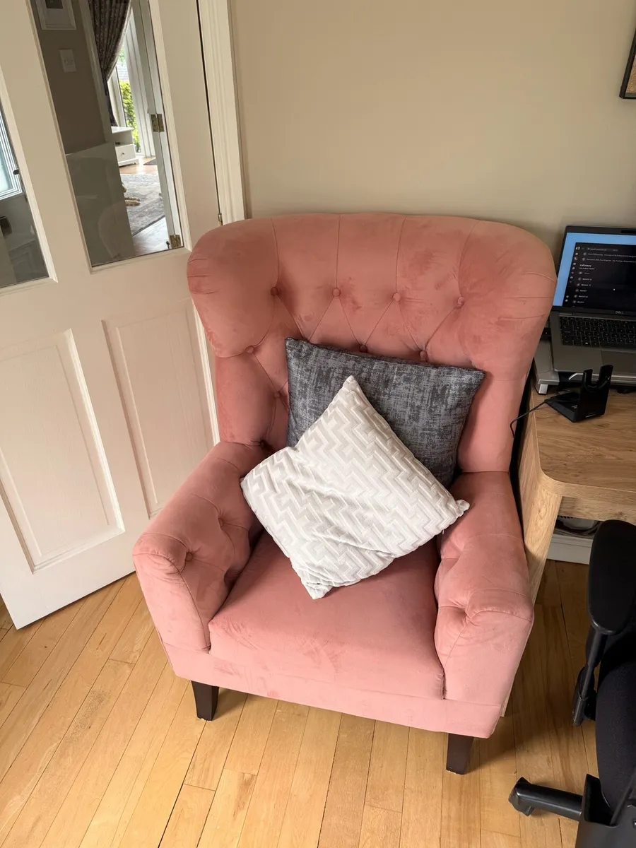Pink Arm chair - Image 3
