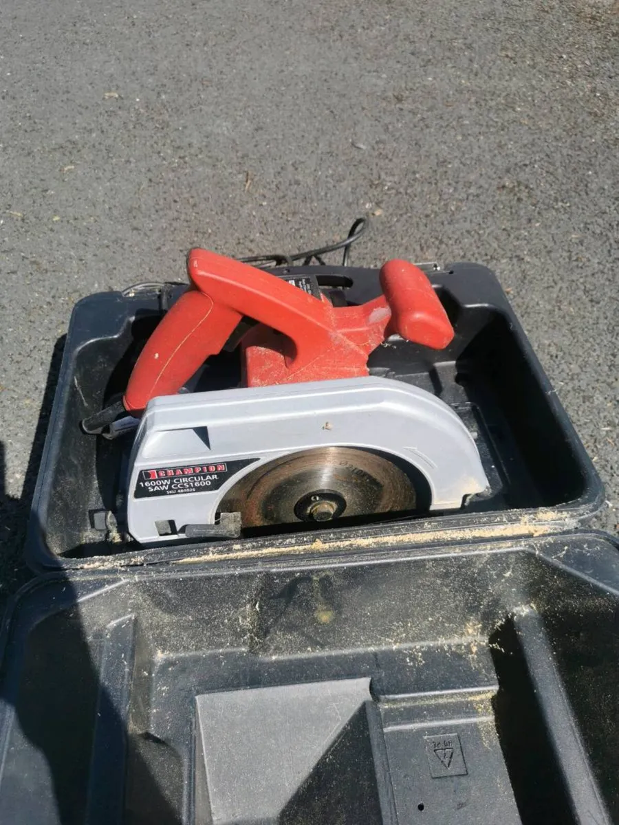 Circular saw - Image 1