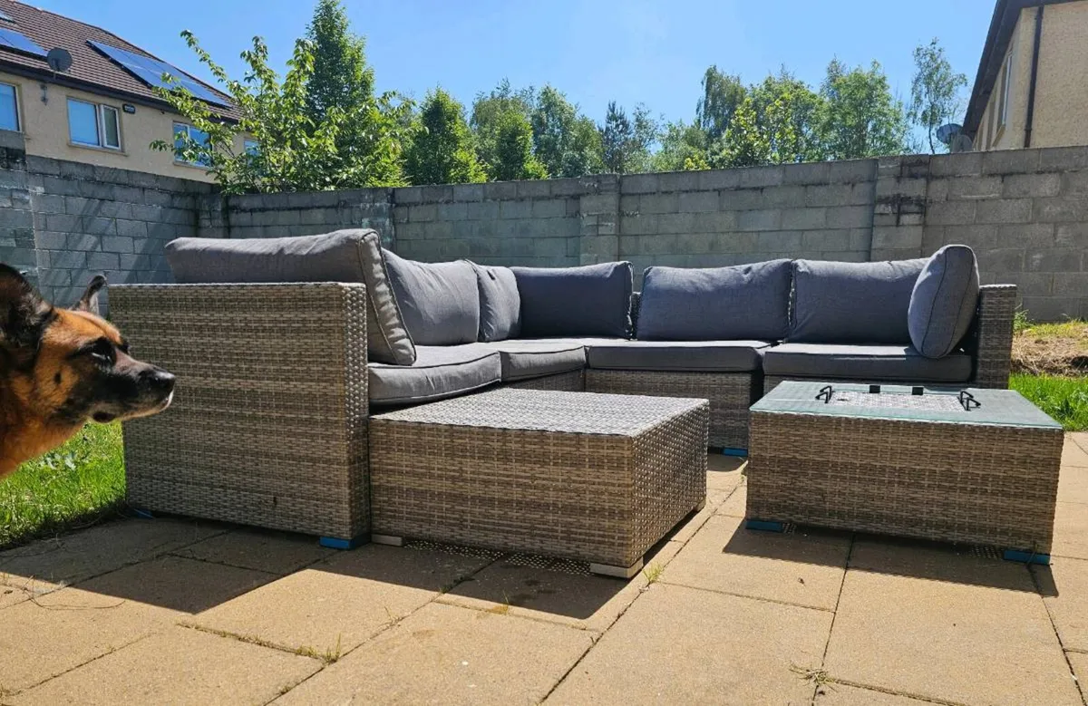Vienna Rattan Corner Garden Sofa Set + Ice Bucket - Image 1