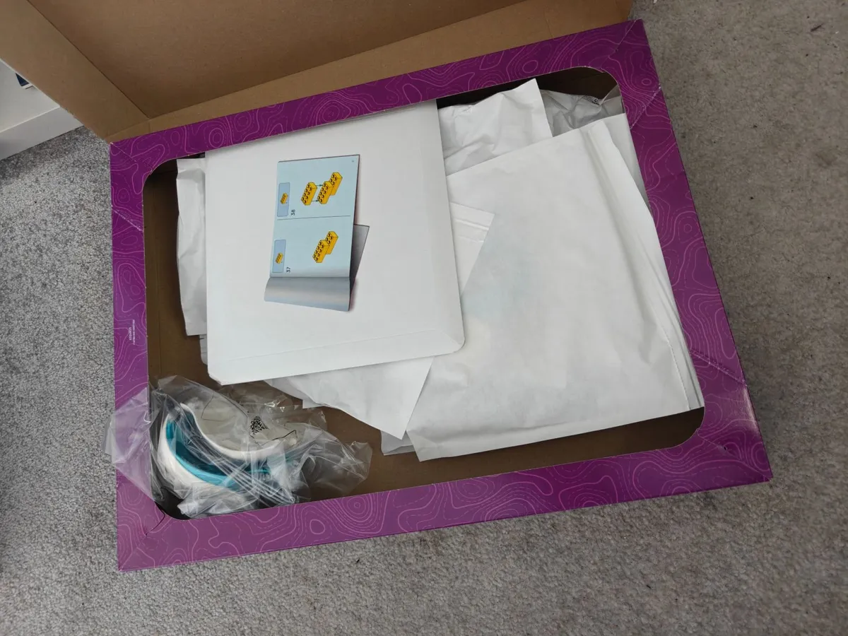 Lego Fortnite Battle Bus - BOXED NEW - Image 2