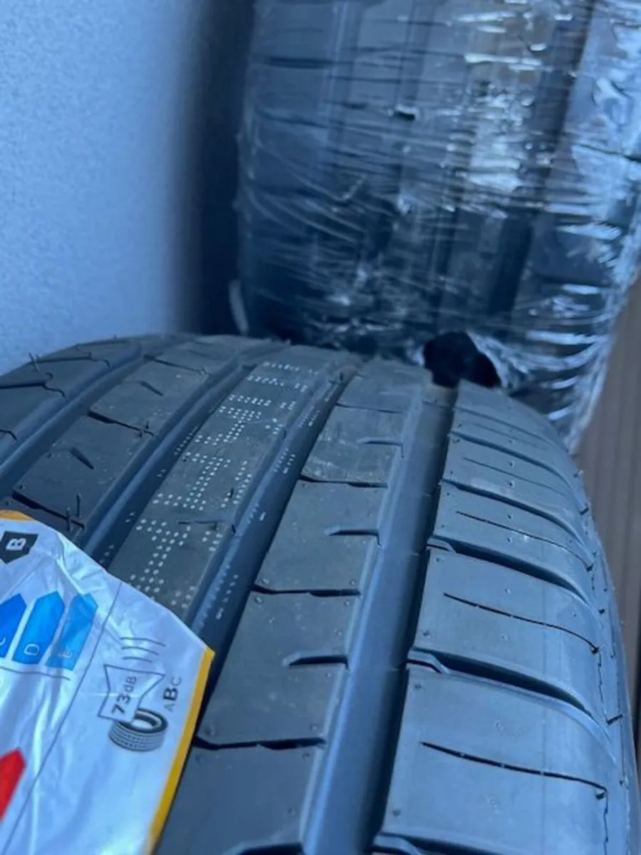 Selling  3 Tyres 255/55 R18 109W XL - Image 3