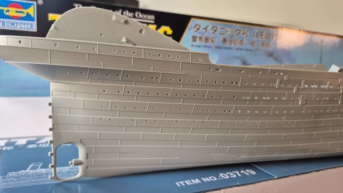 Titanic Model - Image 2