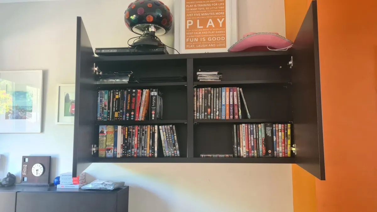 Wall storage units x 2 - Image 3