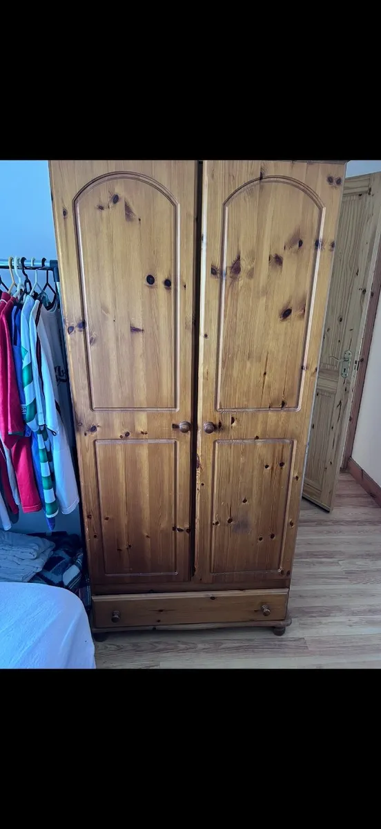 Wardrobe - Image 3