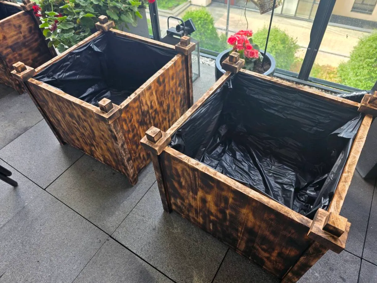 2 large wooden planters - Image 4