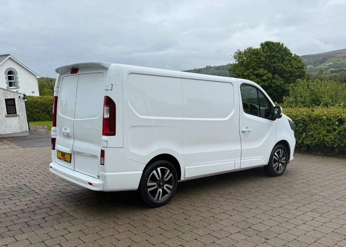 2023 (232reg) Renault Trafic 130bhp SWB L1H1 - Image 4
