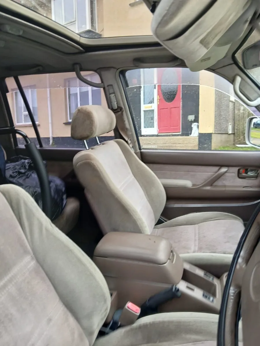 Toyota Land Cruiser 1996 - Image 1