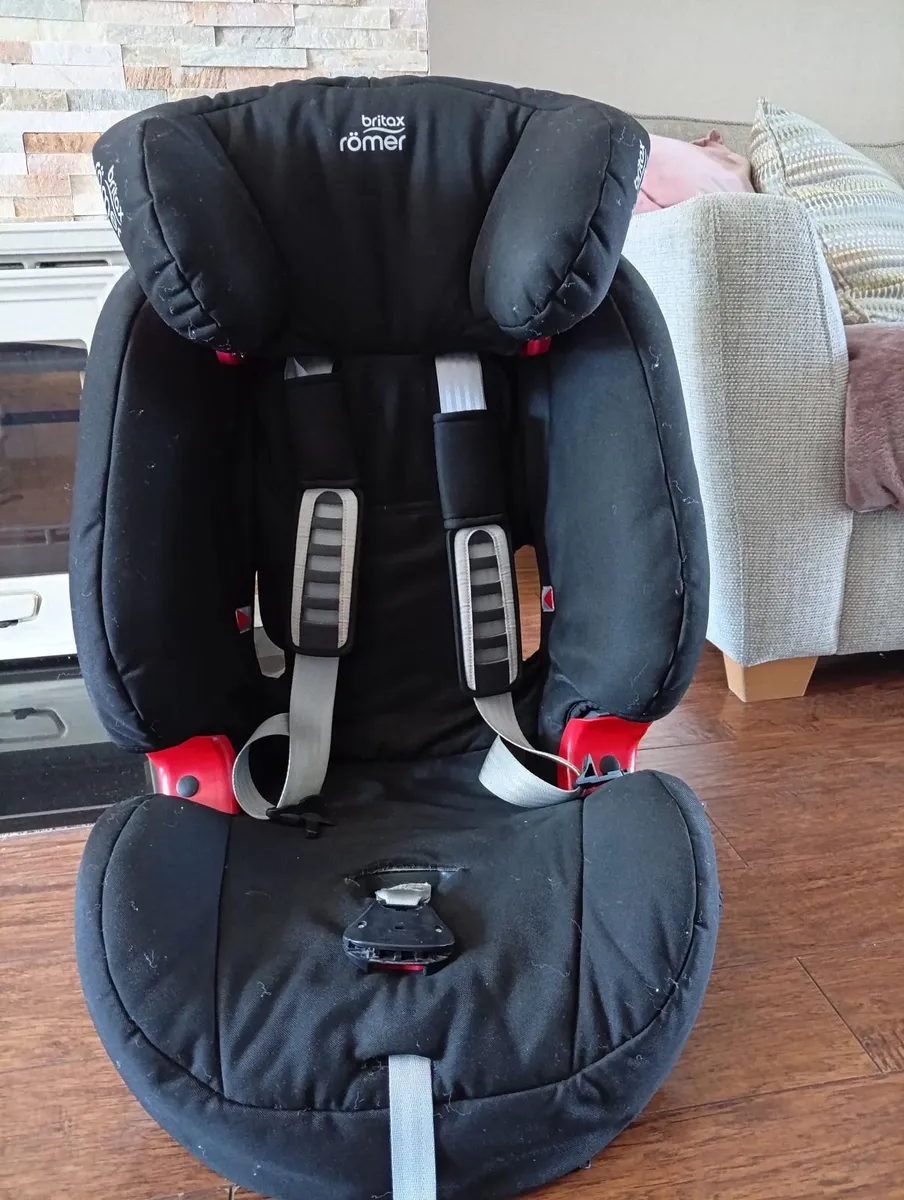 Childs carseat - Image 1