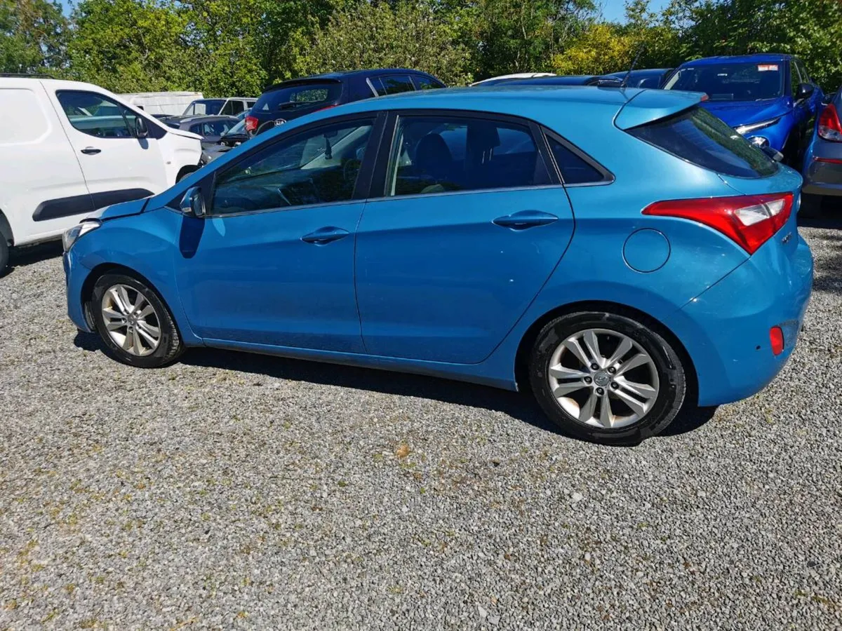 12 Hyundai İ30 1.6 diesel - Image 2