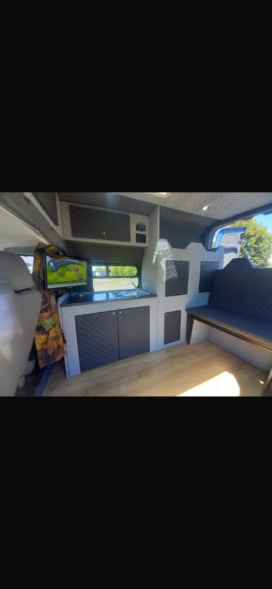 Campervan - Image 4