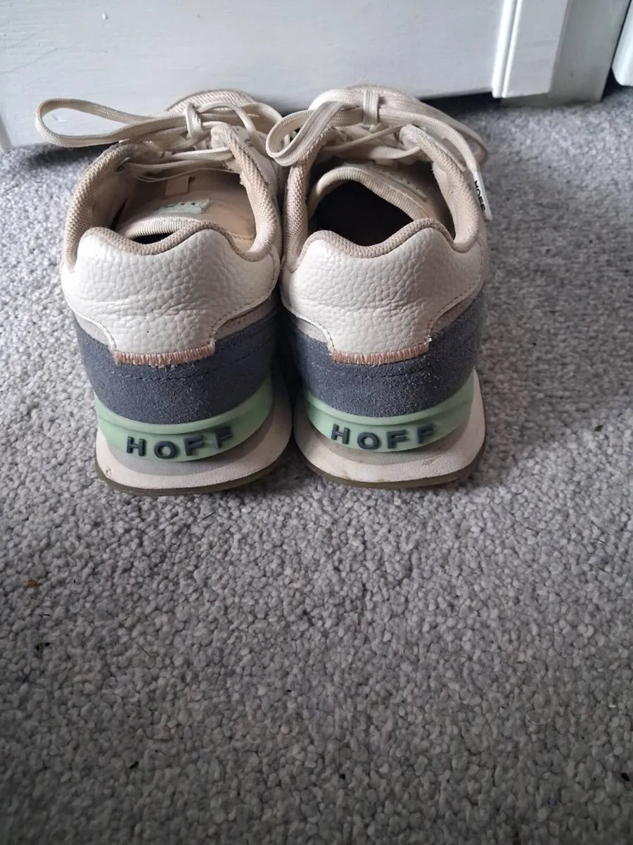 Trainers - Image 2
