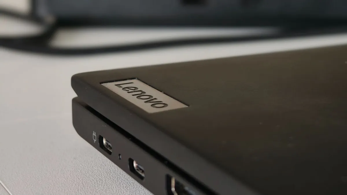 ThinkPad T14s Business Laptop with AMD 7840U - Image 2