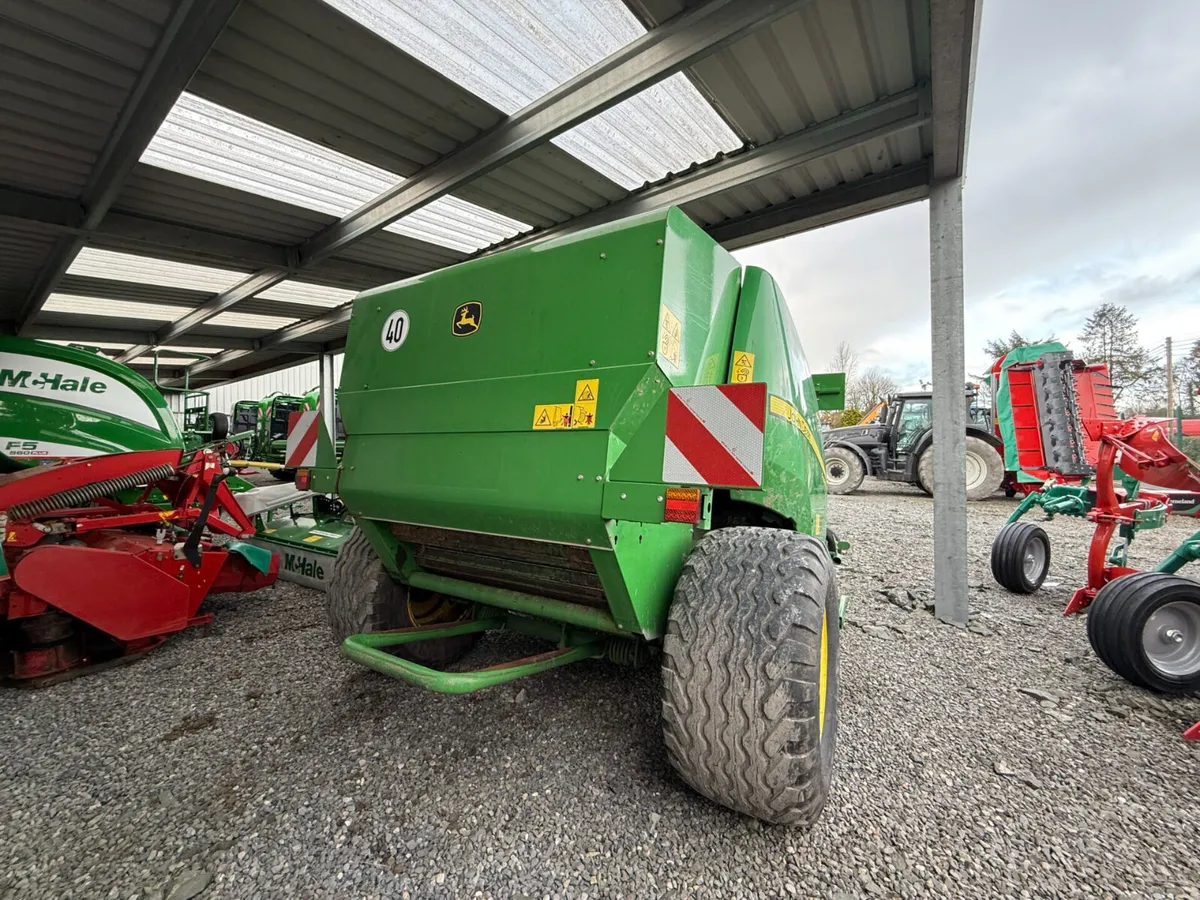 John Deere F441R Chopper Baler - 17,300 Bales - Image 4