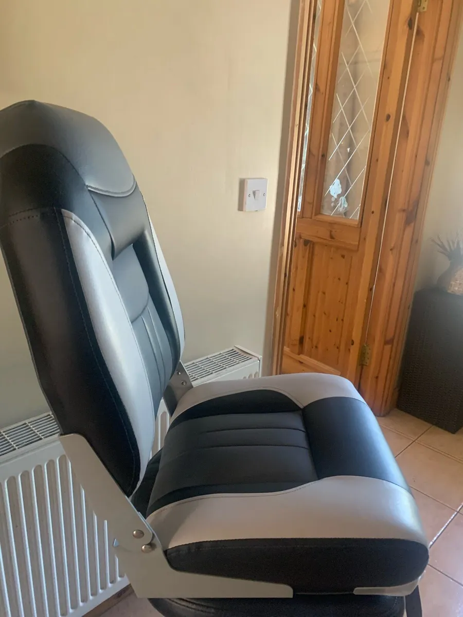 New Boat seat collection gorey or postage - Image 2