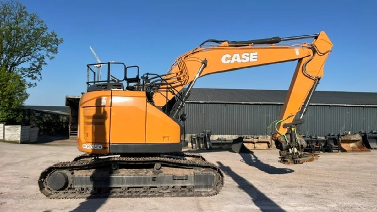 2021 CASE CX245D - Image 3
