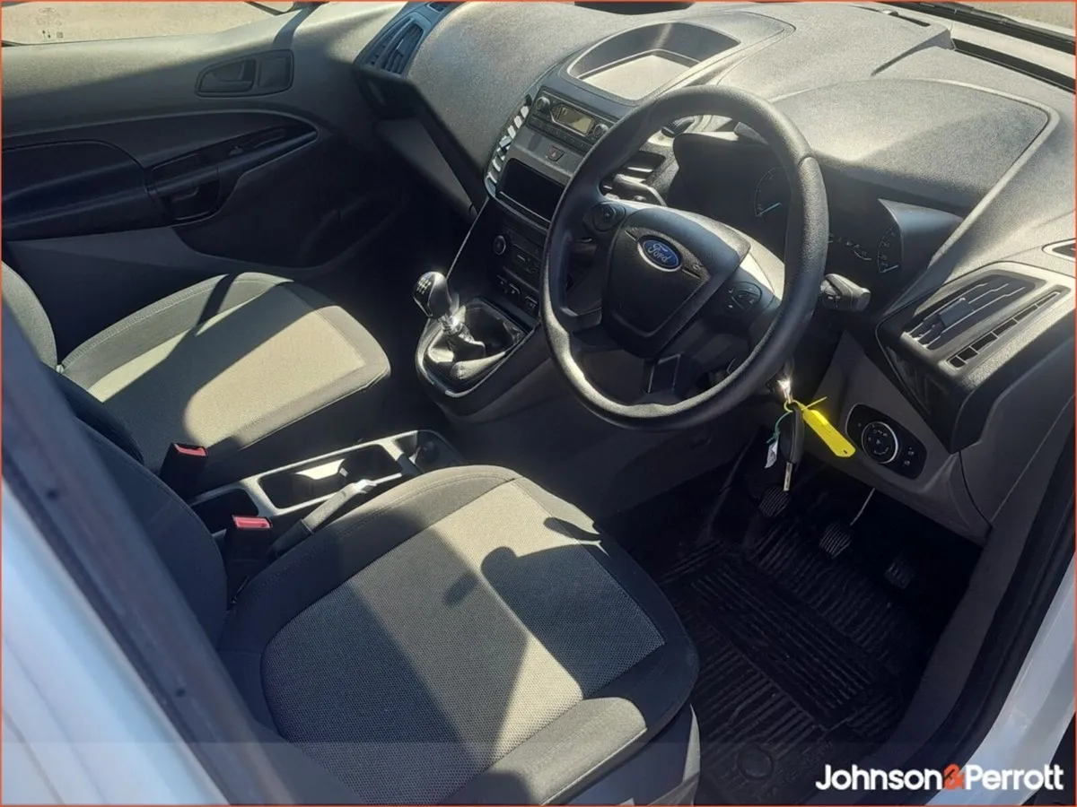 Ford Transit Connect 1.5 - Image 4