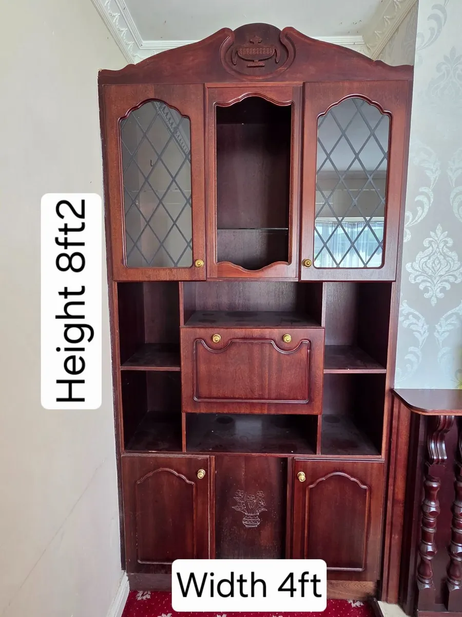 Living room cabinets - Image 1