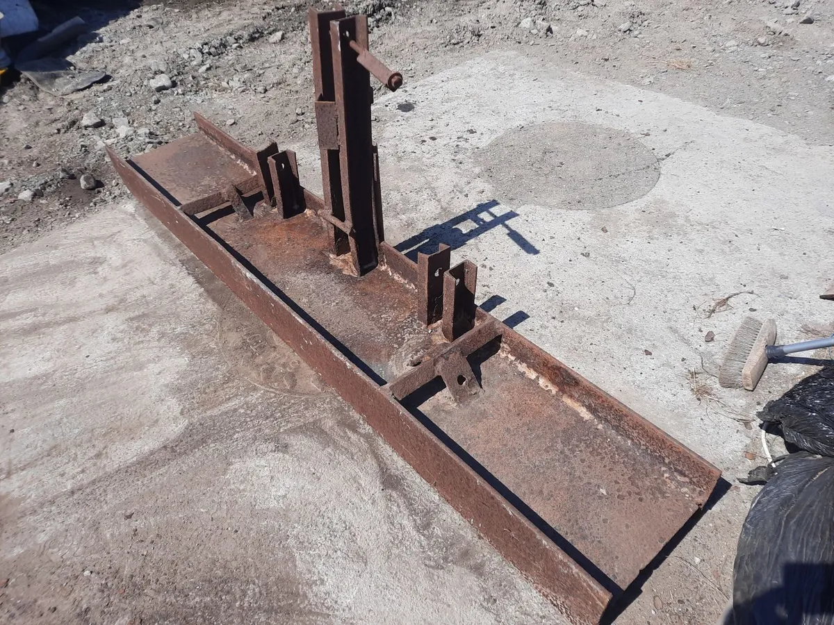 Ground Scraper - Image 1