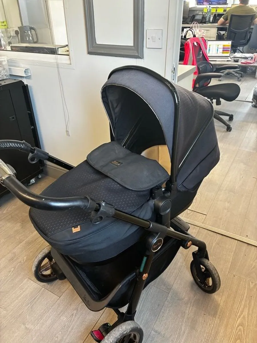 Complete sliver cross Pram system for sale - Image 1