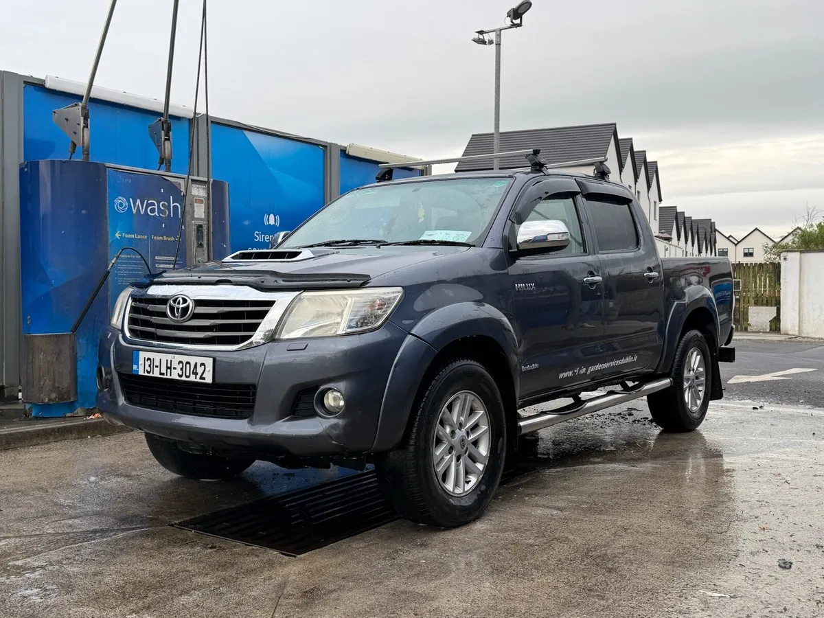 Toyota Hilux - Image 1