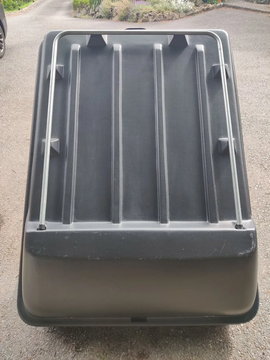 Large car roof box - Image 2