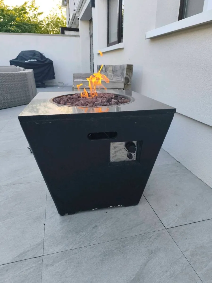 Fire pit table - Image 2
