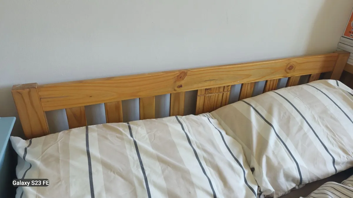 Bed - Image 2